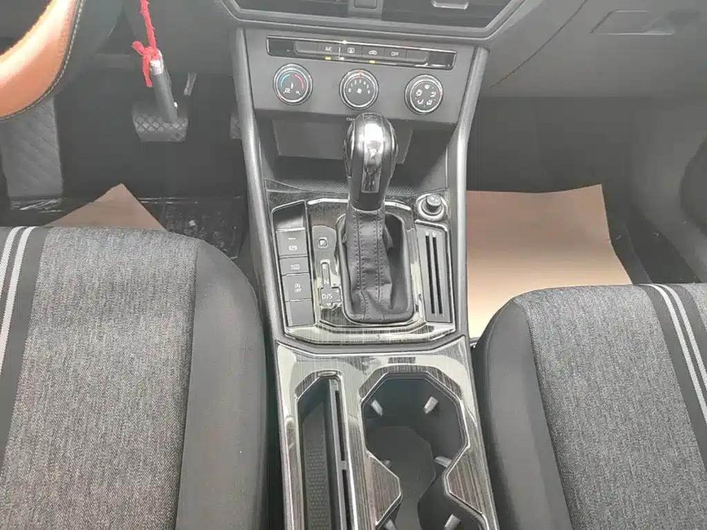 2019 Volkswagen Lavida 1.5L Automatic Fashion Edition (National VI Emission Standard) — миниатюра 14