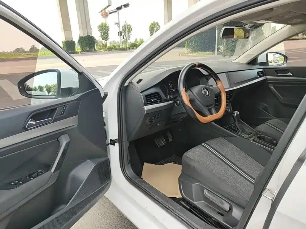 2019 Volkswagen Lavida 1.5L Automatic Fashion Edition (National VI Emission Standard) — миниатюра 16