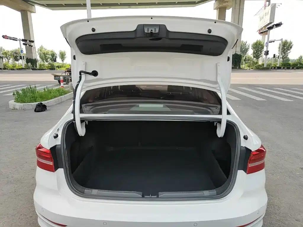2019 Volkswagen Lavida 1.5L Automatic Fashion Edition (National VI Emission Standard) — миниатюра 19