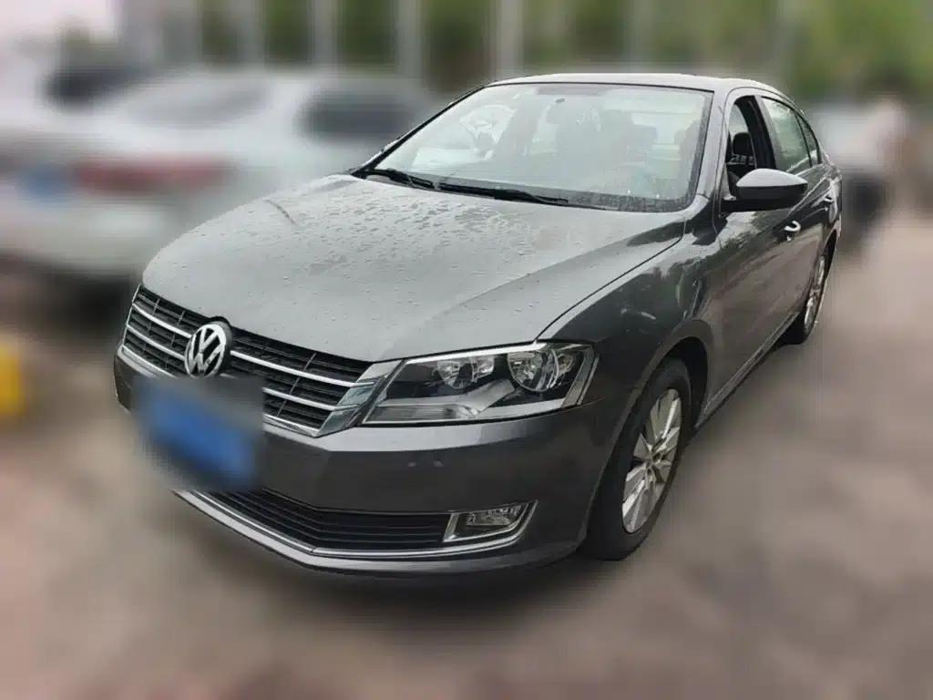 2013 Volkswagen Lavida Facelift 1.4TSI DSG Comfort Edition — миниатюра 2