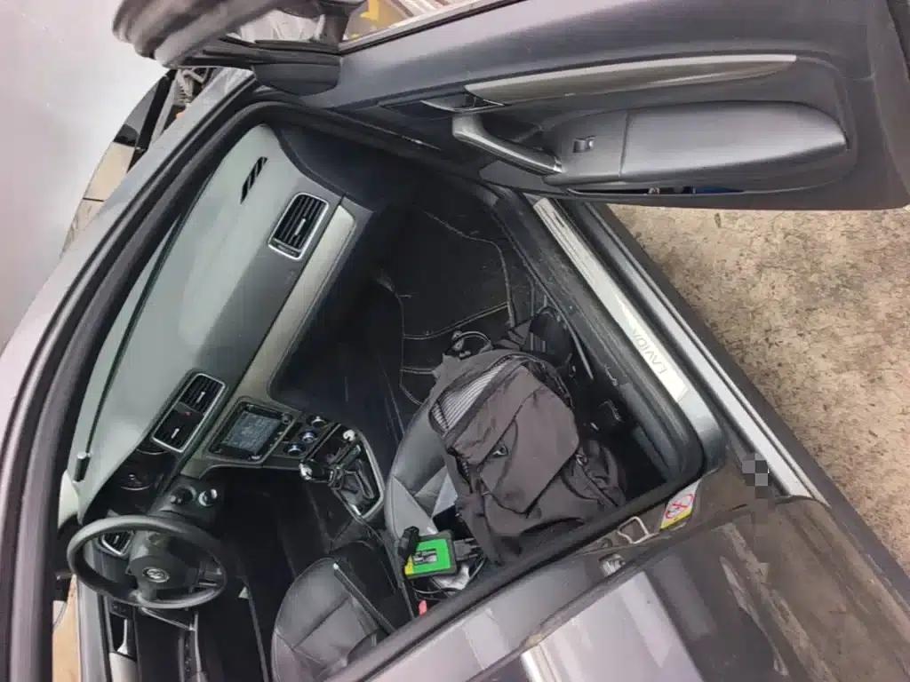 2013 Volkswagen Lavida Facelift 1.4TSI DSG Comfort Edition — миниатюра 20