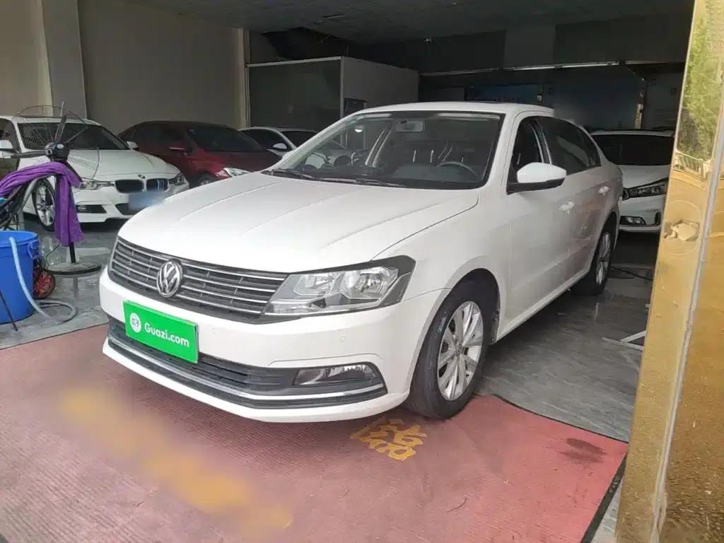 2017 Volkswagen Lavida 1.6L Automatic Comfort Edition — миниатюра 2