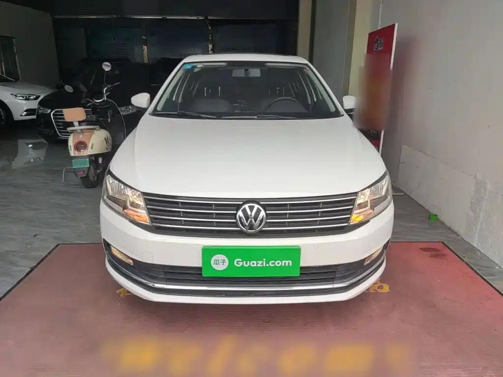 2017 Volkswagen Lavida 1.6L Automatic Comfort Edition — миниатюра 3