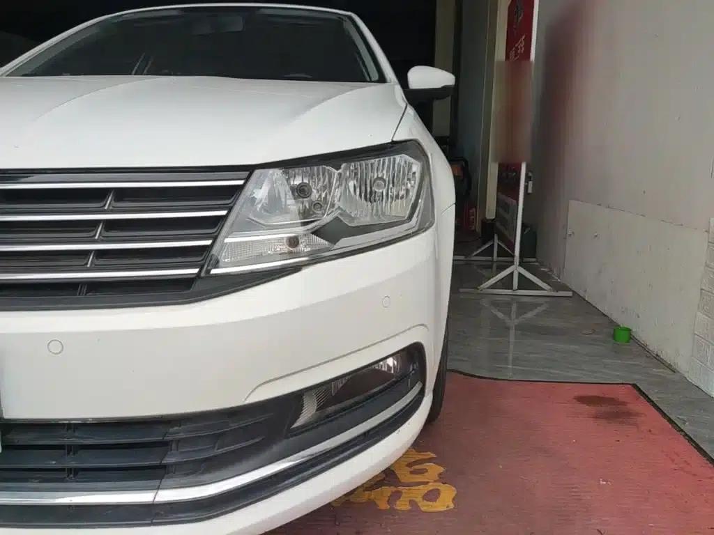 2017 Volkswagen Lavida 1.6L Automatic Comfort Edition — миниатюра 24