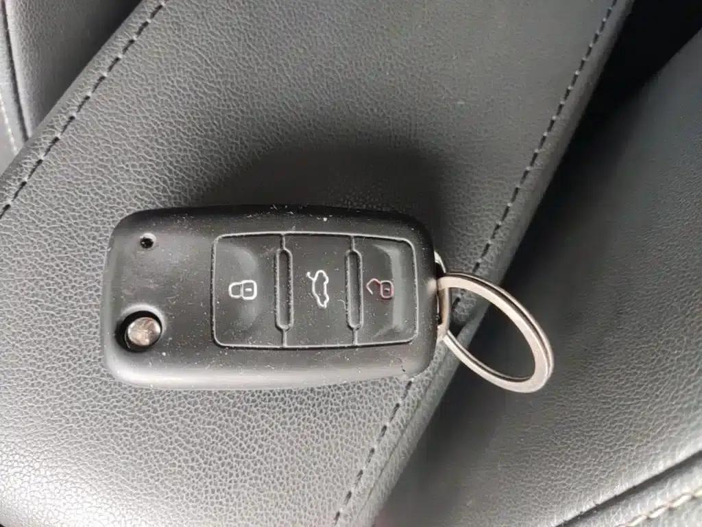 2017 Volkswagen Lavida 1.6L Automatic Comfort Edition — миниатюра 9