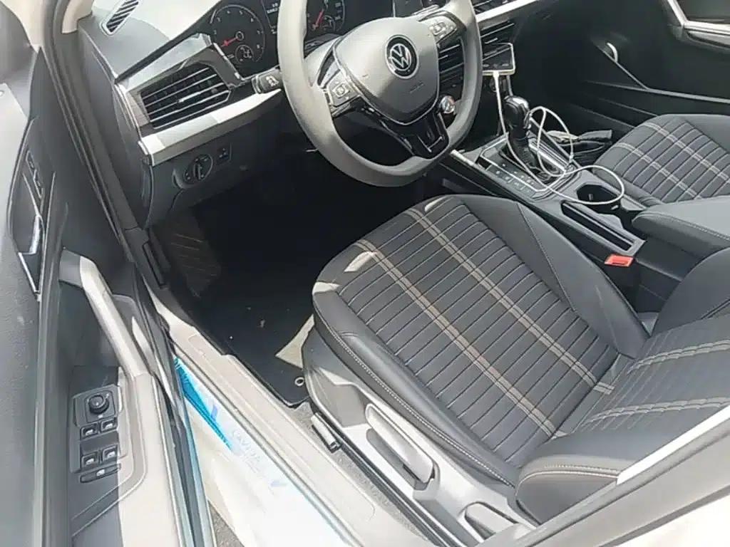 2021 Volkswagen Lavida 280TSI DSG Comfort Edition — миниатюра 16