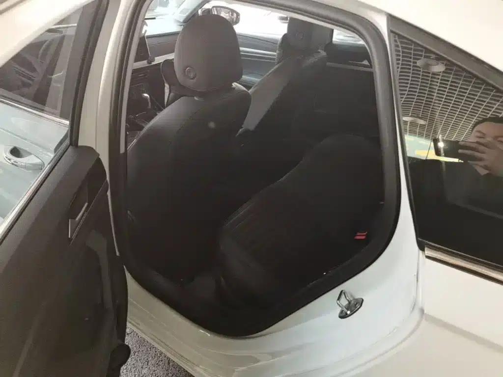 2023 Volkswagen Lavida 300TSI DSG Starry Sky Edition — миниатюра 17