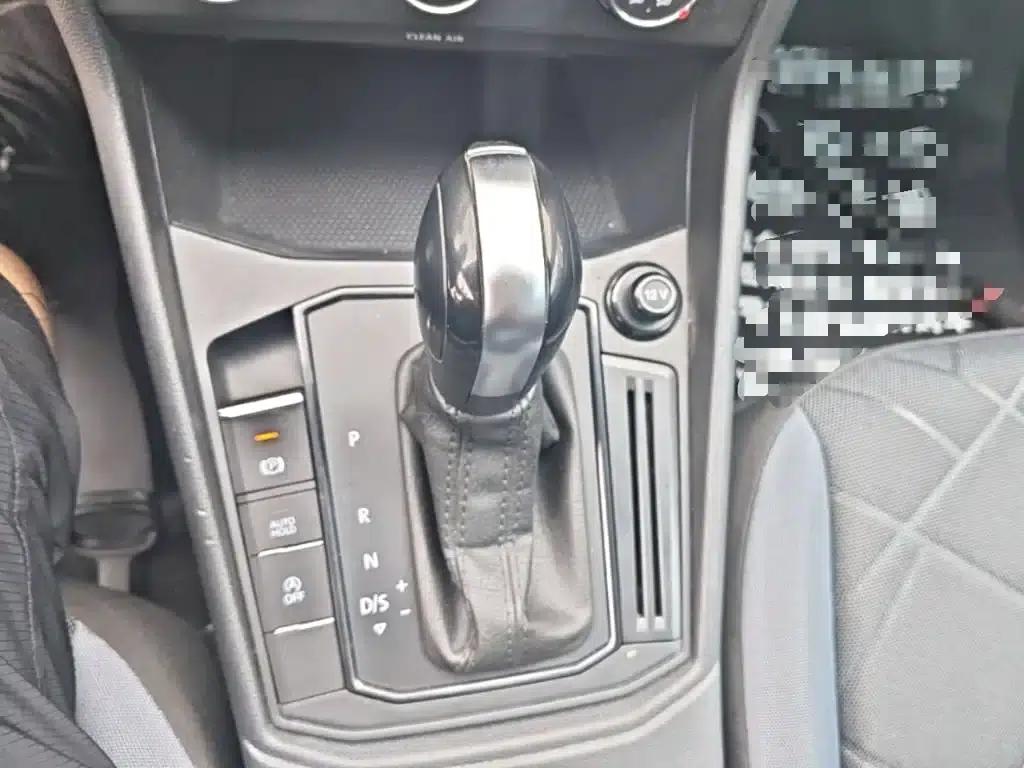 2023 Volkswagen Lavida 1.5L Automatic Comfort Edition — миниатюра 14