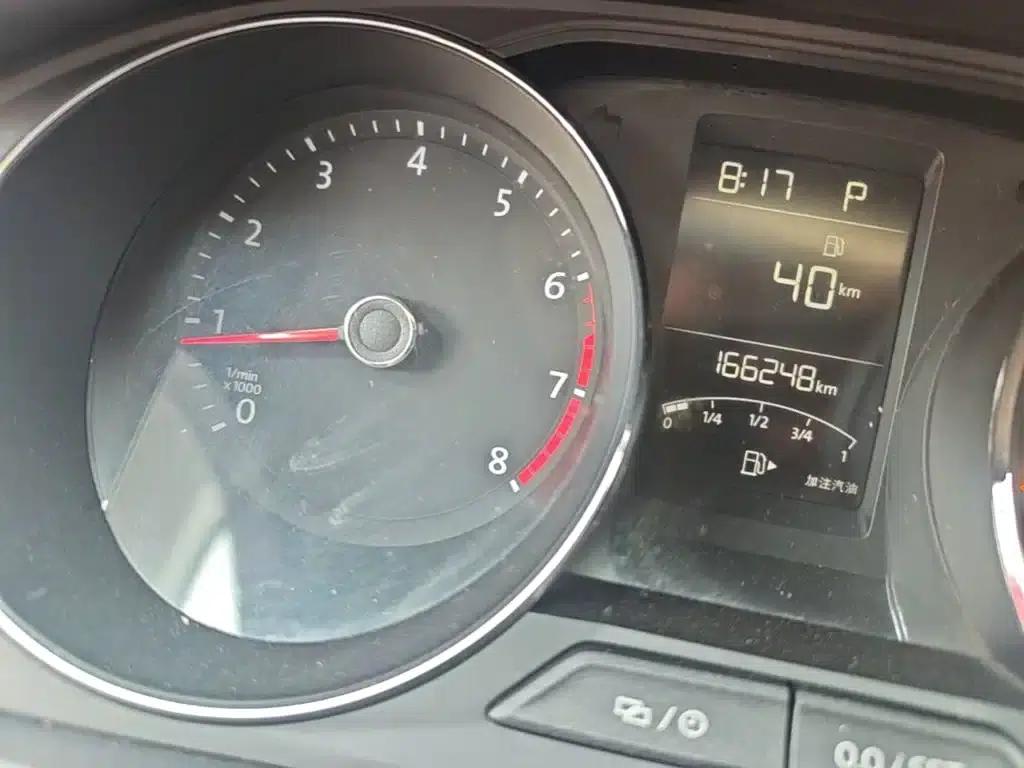 2015 Volkswagen Lavida 1.6L Automatic Comfort Edition — миниатюра 12