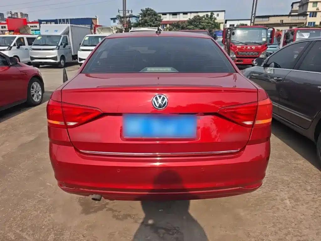 2015 Volkswagen Lavida 1.6L Automatic Comfort Edition — миниатюра 6