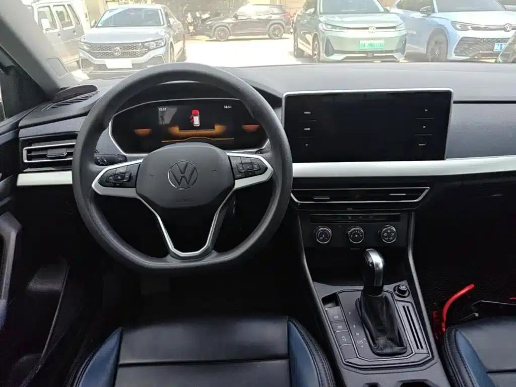 2023 Volkswagen Lavida Facelift 1.5L Automatic Comfort Edition — миниатюра 11