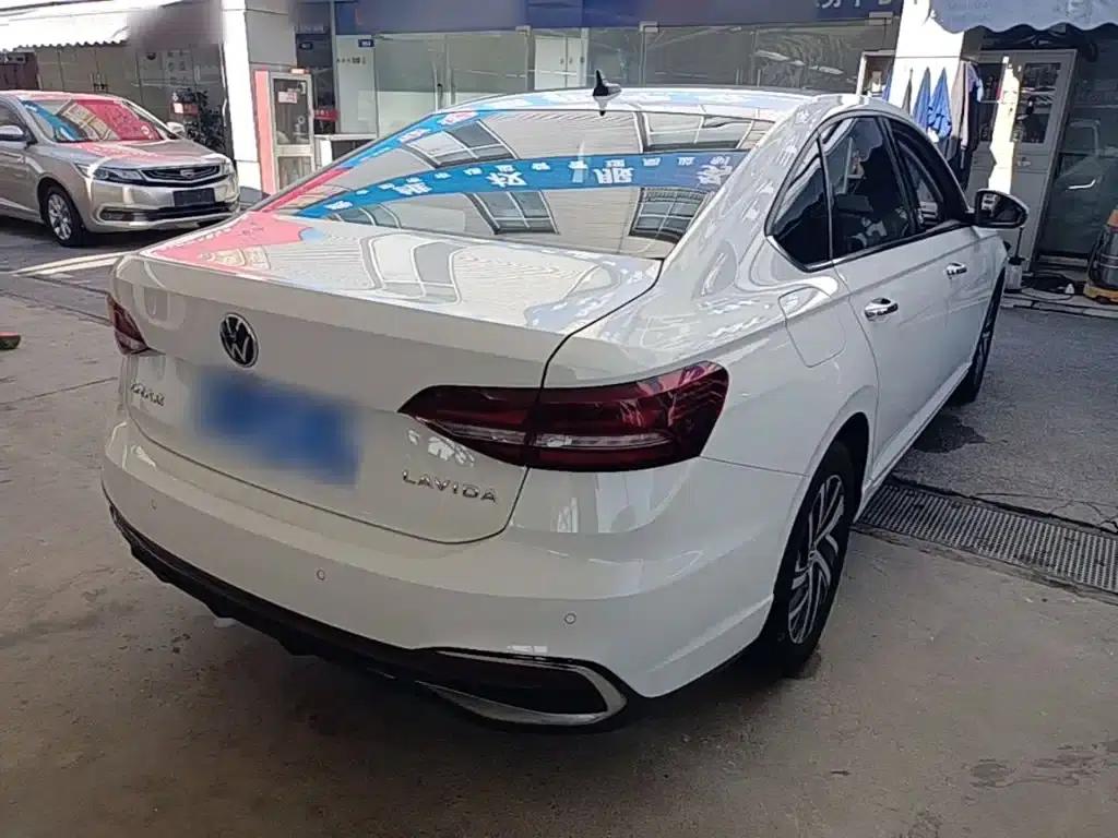 Lavida 2023 Facelift 1.5L Automatic Starry Sky Five Million Edition — миниатюра 7