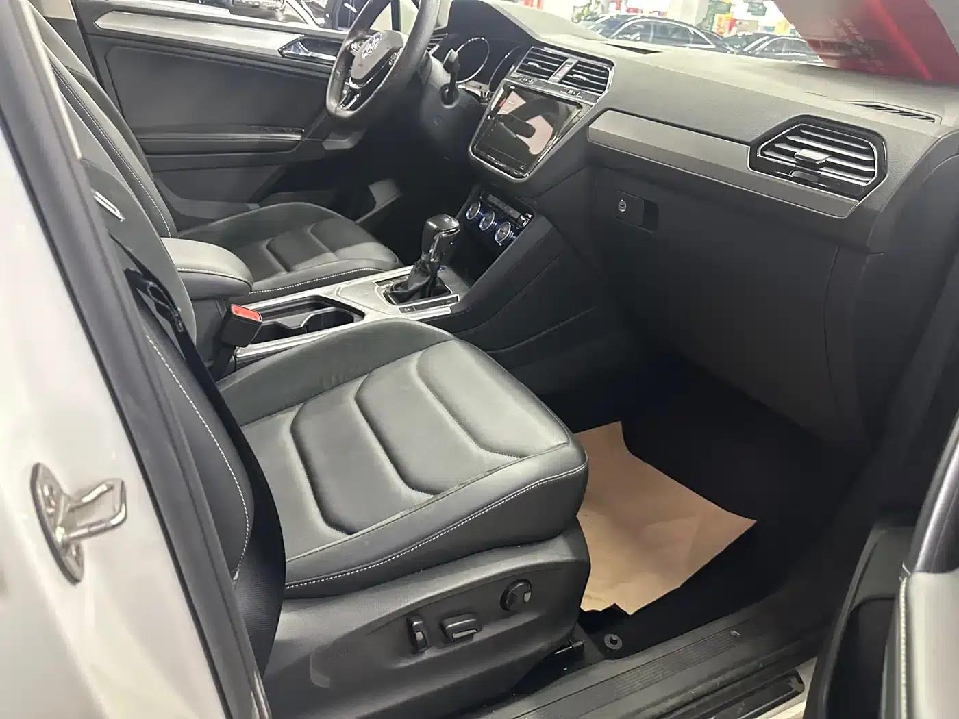 Tiguan L 2020 330TSI Automatic 2WD Panoramic Comfort Edition (China VI Emission Standard) — миниатюра 16