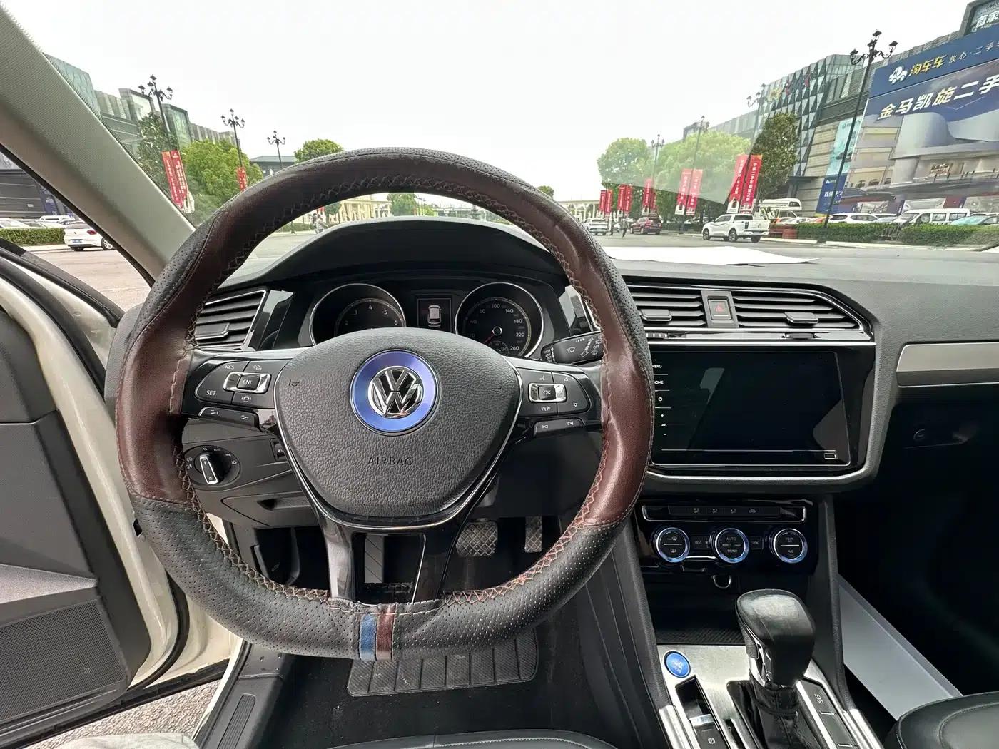 Tiguan L 2020 330TSI Automatic 2WD Panoramic Comfort Edition (China VI Emission Standard) — миниатюра 10