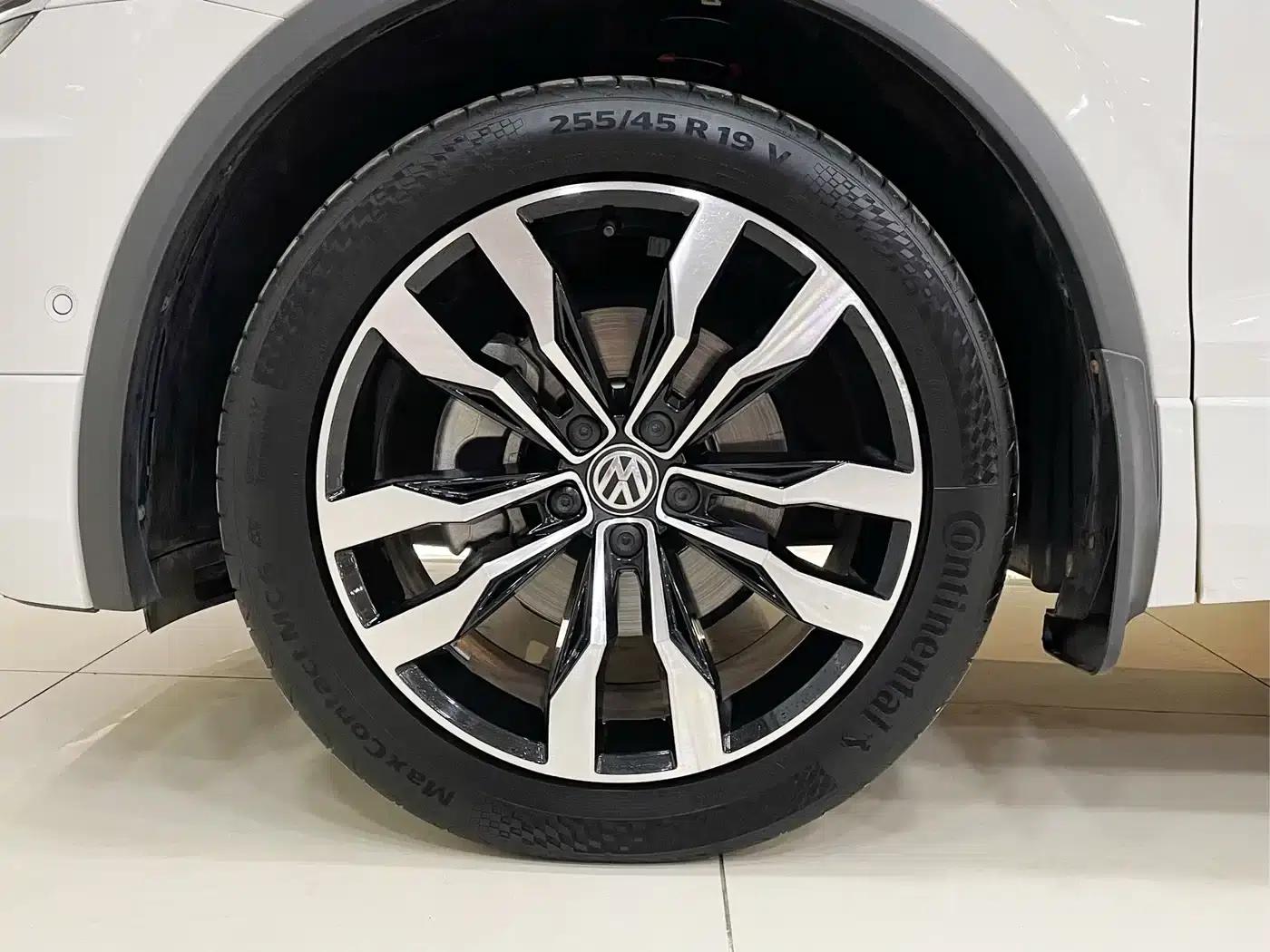 Tiguan L 2019 330TSI Automatic 2WD R-Line Flagship Edition (China VI Emission Standard) — миниатюра 12