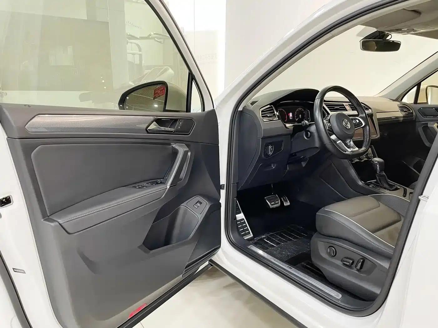 Tiguan L 2019 330TSI Automatic 2WD R-Line Flagship Edition (China VI Emission Standard) — миниатюра 13