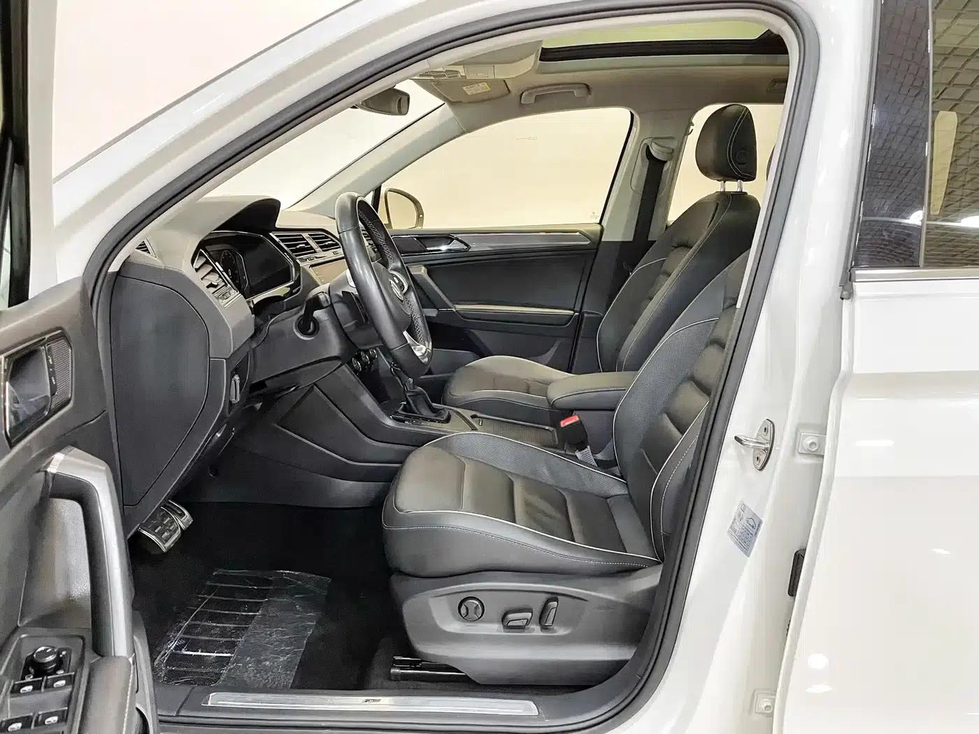 Tiguan L 2019 330TSI Automatic 2WD R-Line Flagship Edition (China VI Emission Standard) — миниатюра 14