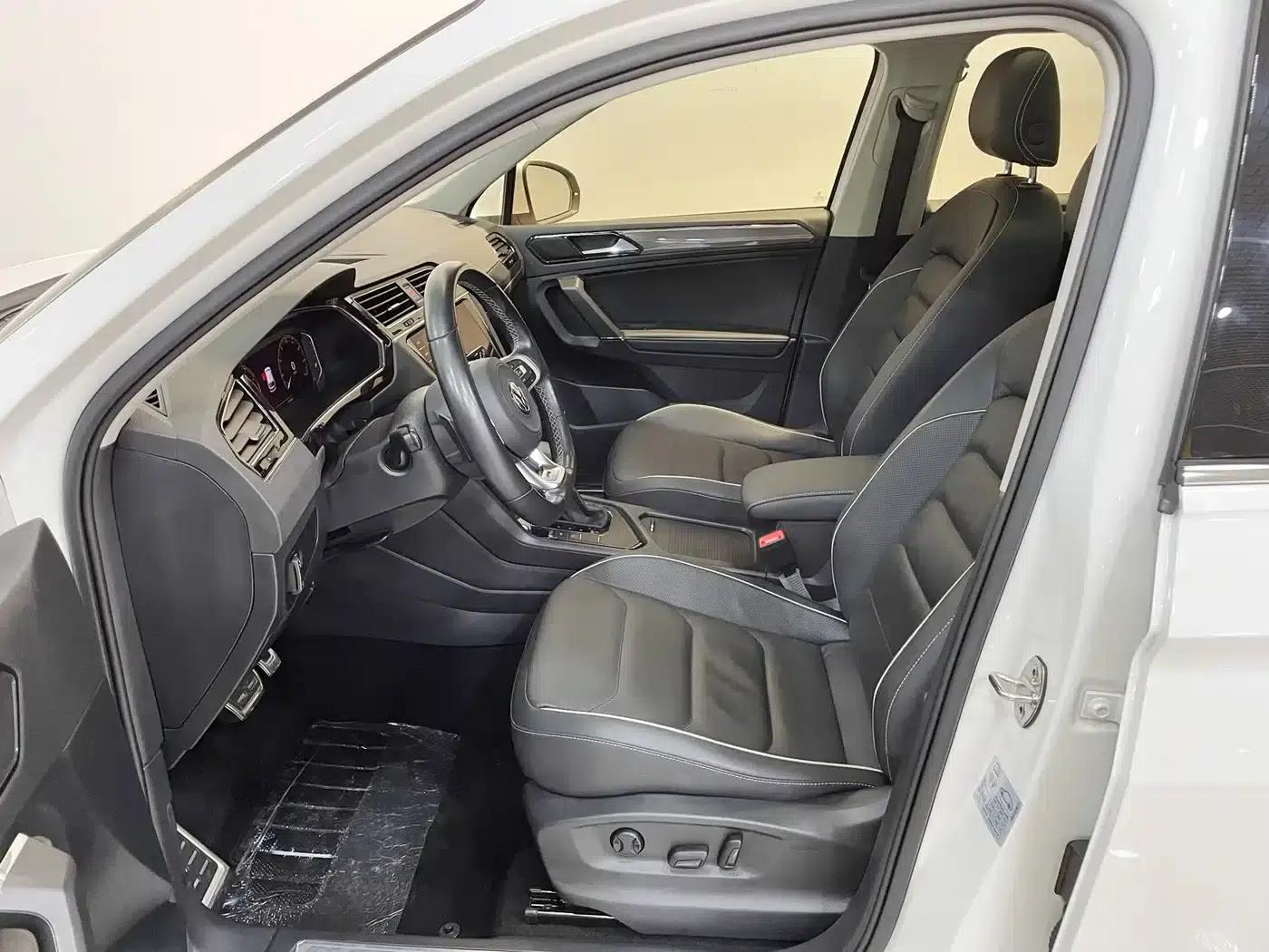 Tiguan L 2019 330TSI Automatic 2WD R-Line Flagship Edition (China VI Emission Standard) — миниатюра 16