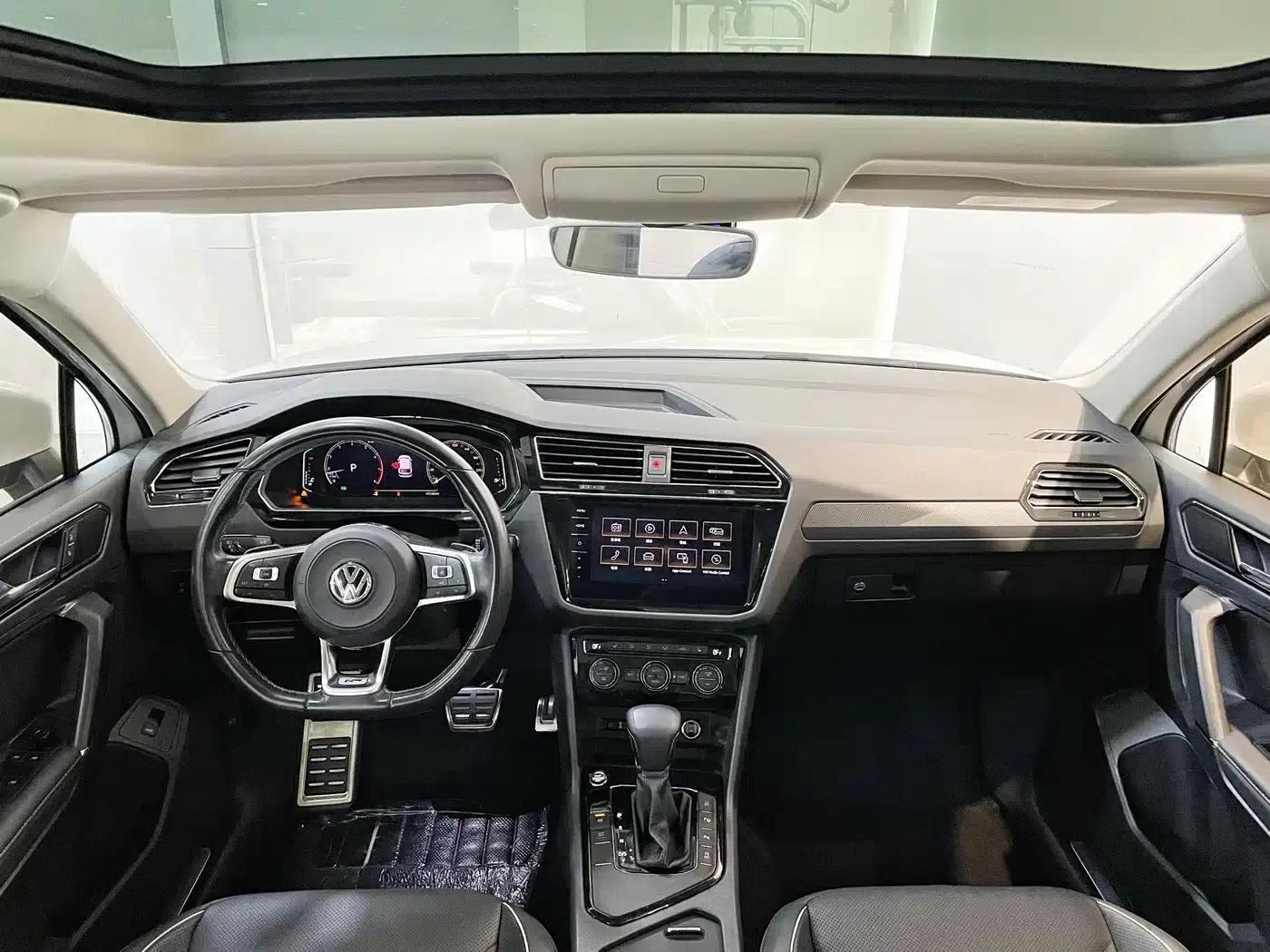 Tiguan L 2019 330TSI Automatic 2WD R-Line Flagship Edition (China VI Emission Standard) — миниатюра 19