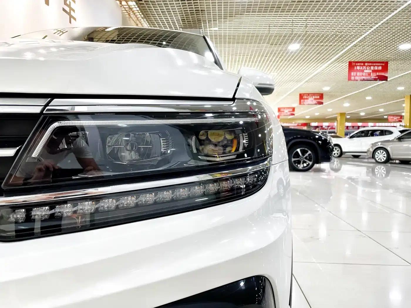 Tiguan L 2019 330TSI Automatic 2WD R-Line Flagship Edition (China VI Emission Standard) — миниатюра 7