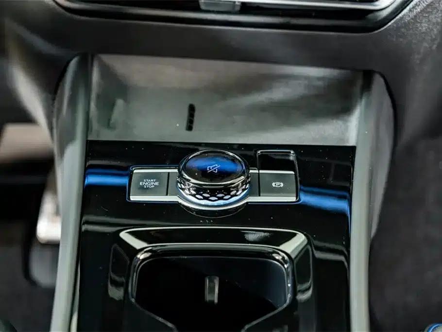 Tiguan L 2024 PRO 330TSI 2WD R-Line Smart Edition — миниатюра 16