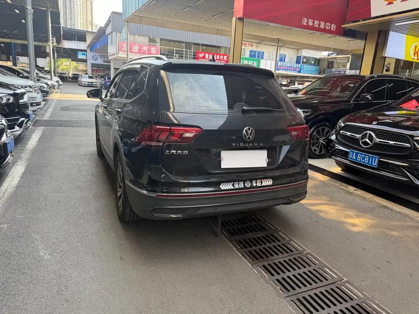 Tiguan L 2025 Outstanding Edition 300TSI Automatic 2WD Dragon Edition — миниатюра 5