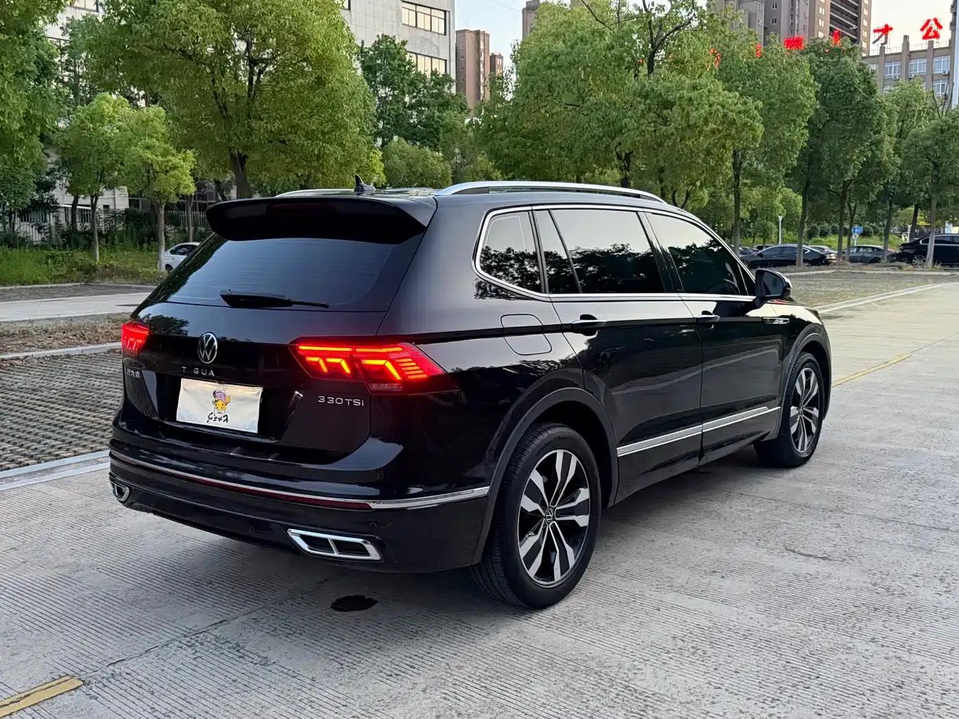 Tiguan L 2022 330TSI Automatic 2WD R-Line Flagship Edition — миниатюра 13