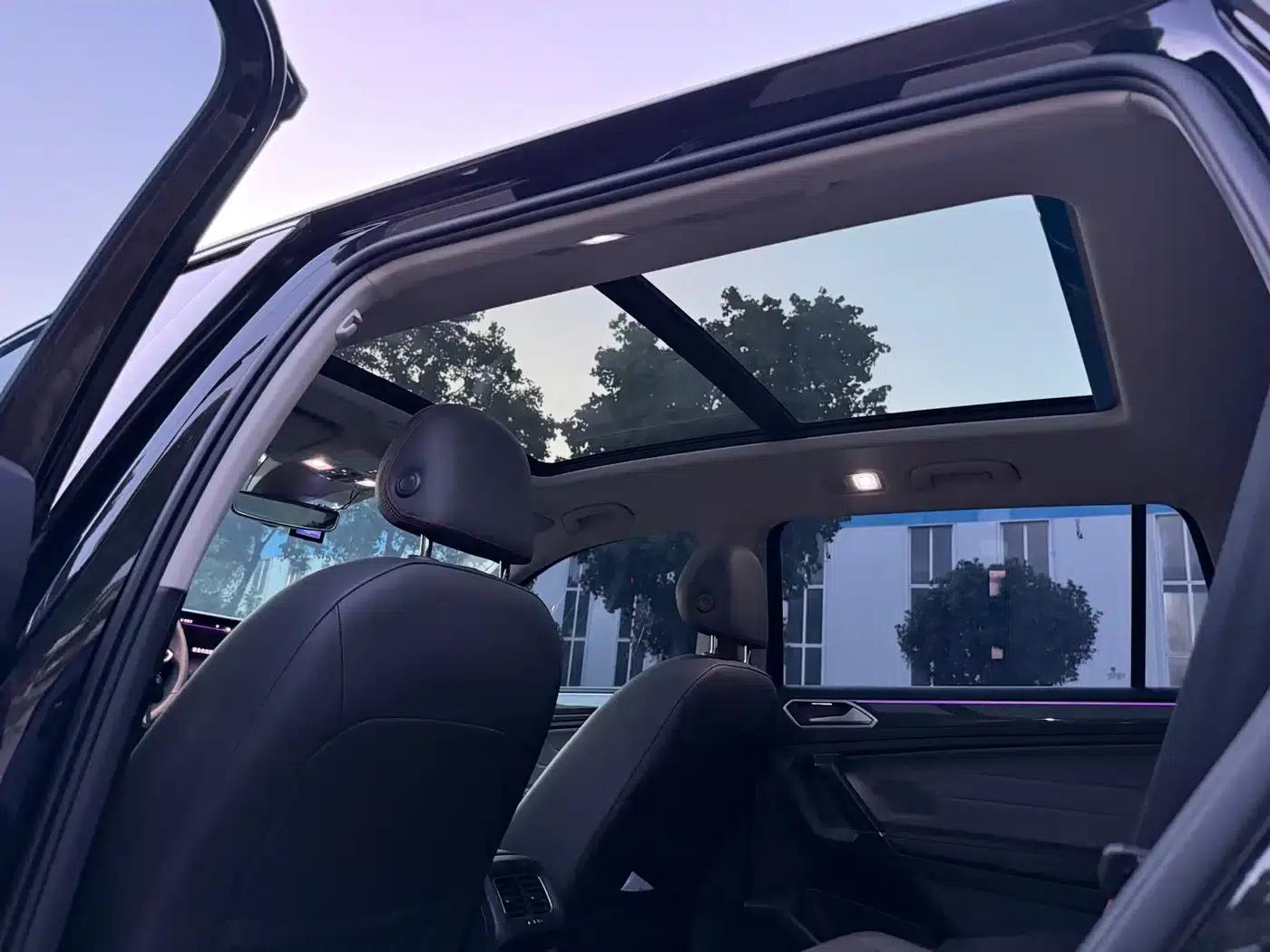 Tiguan L 2022 330TSI Automatic 2WD R-Line Flagship Edition — миниатюра 9