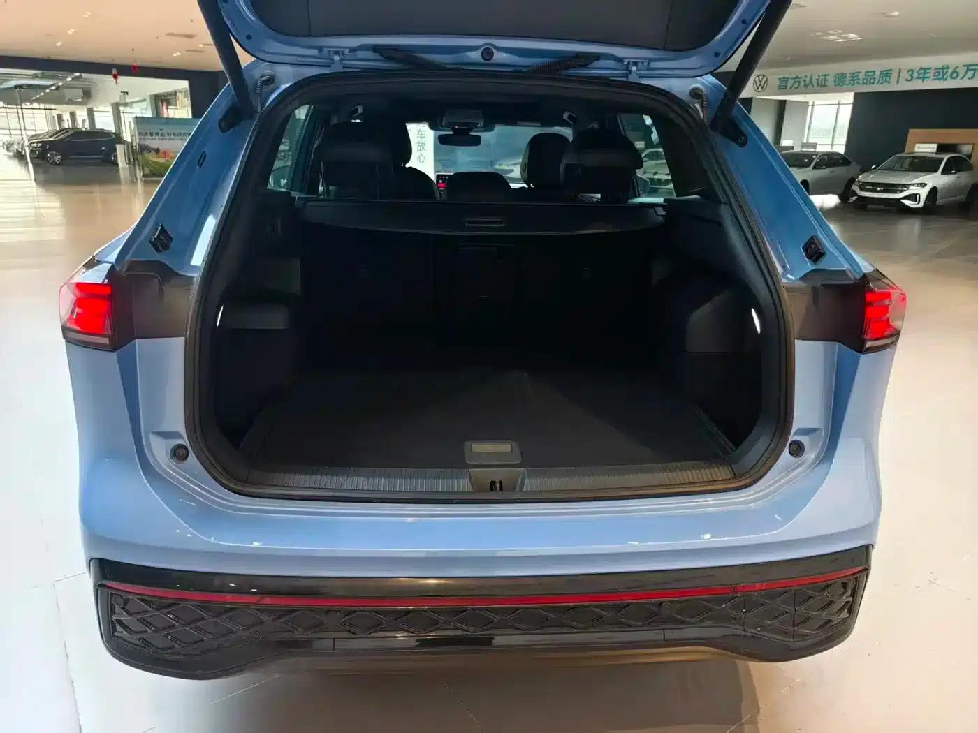 Tiguan L 2024 PRO 330TSI 2WD R-Line Supreme Edition — миниатюра 4