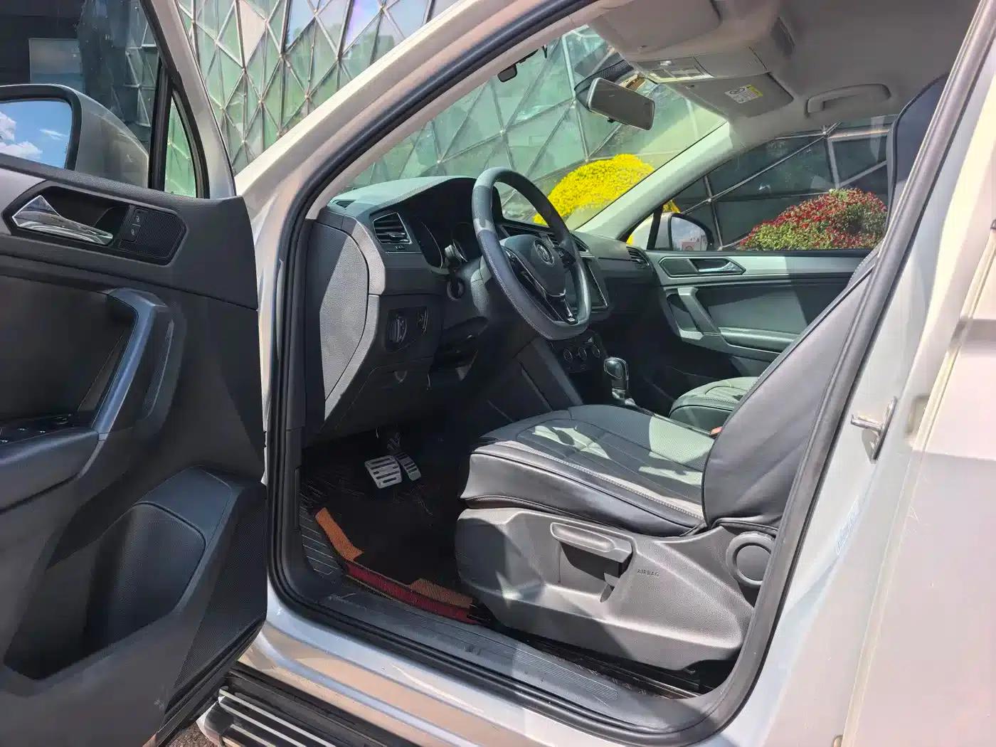 Tiguan L 2019 330TSI Automatic 2WD Fashion Edition (China VI Emission Standard) — миниатюра 5