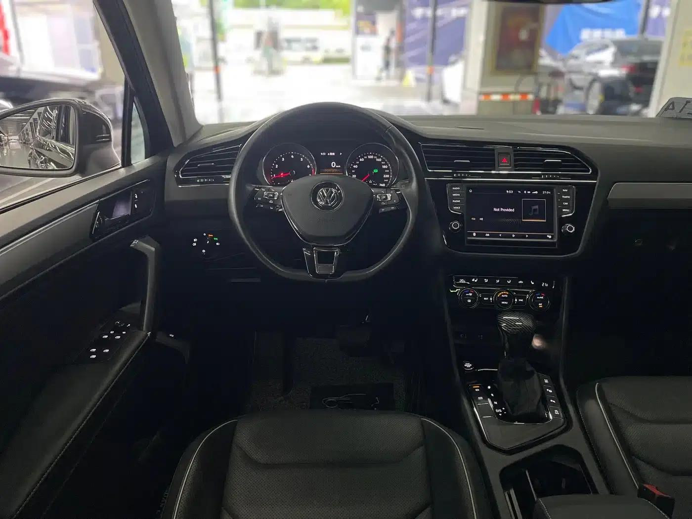 Tiguan L 2017 330TSI Automatic 2WD Flagship Edition — миниатюра 13