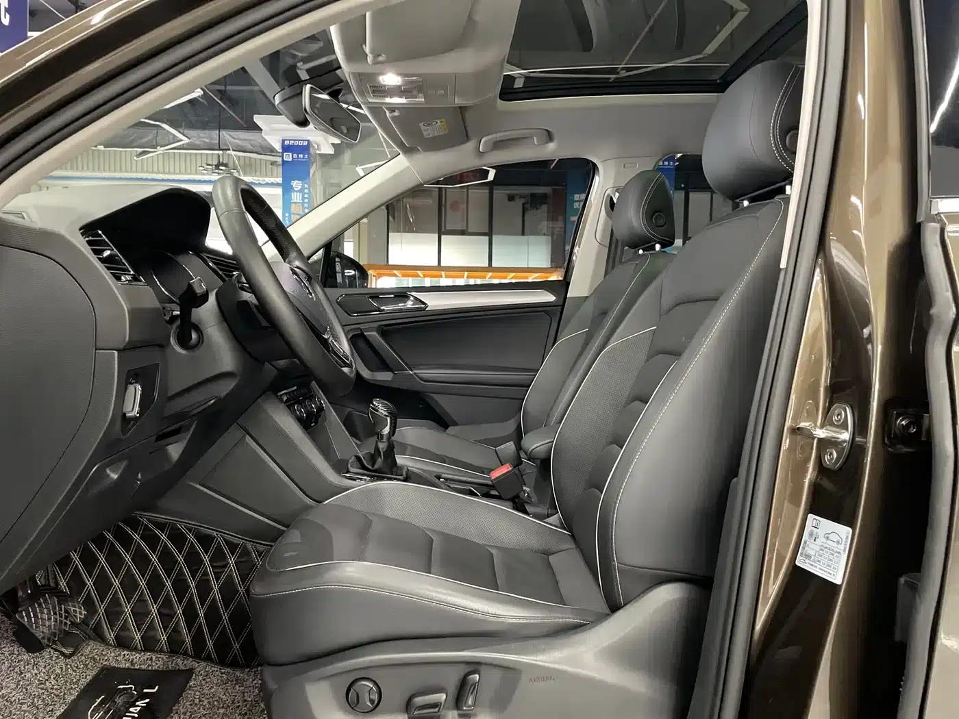 Tiguan L 2017 330TSI Automatic 2WD Flagship Edition — миниатюра 10