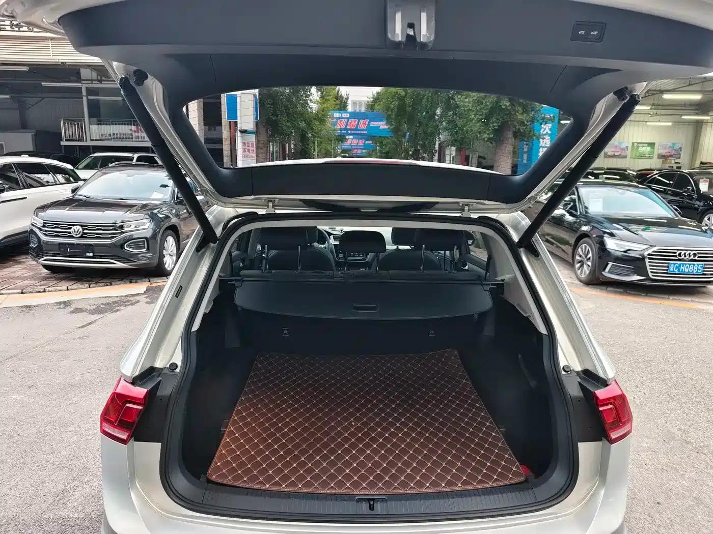 Tiguan L 2019 330TSI Automatic 2WD Smart Luxury Edition (China VI Emission Standard) — миниатюра 12