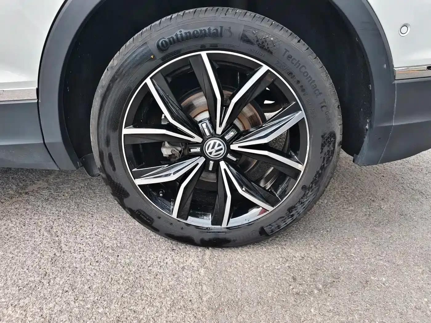 Tiguan L 2019 330TSI Automatic 2WD Smart Luxury Edition (China VI Emission Standard) — миниатюра 13
