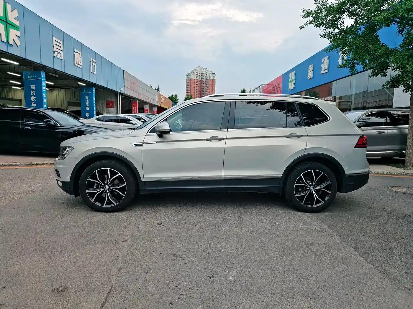 Tiguan L 2019 330TSI Automatic 2WD Smart Luxury Edition (China VI Emission Standard) — миниатюра 4