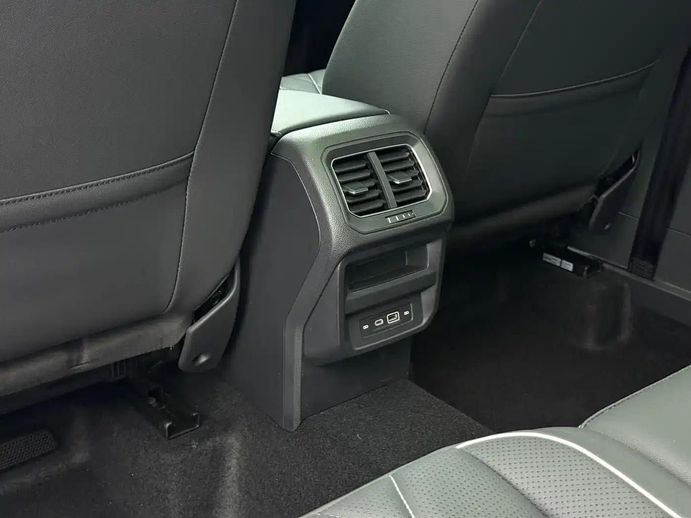 Tiguan L 2023 280TSI Automatic 2WD Trendy Limited Edition — миниатюра 15