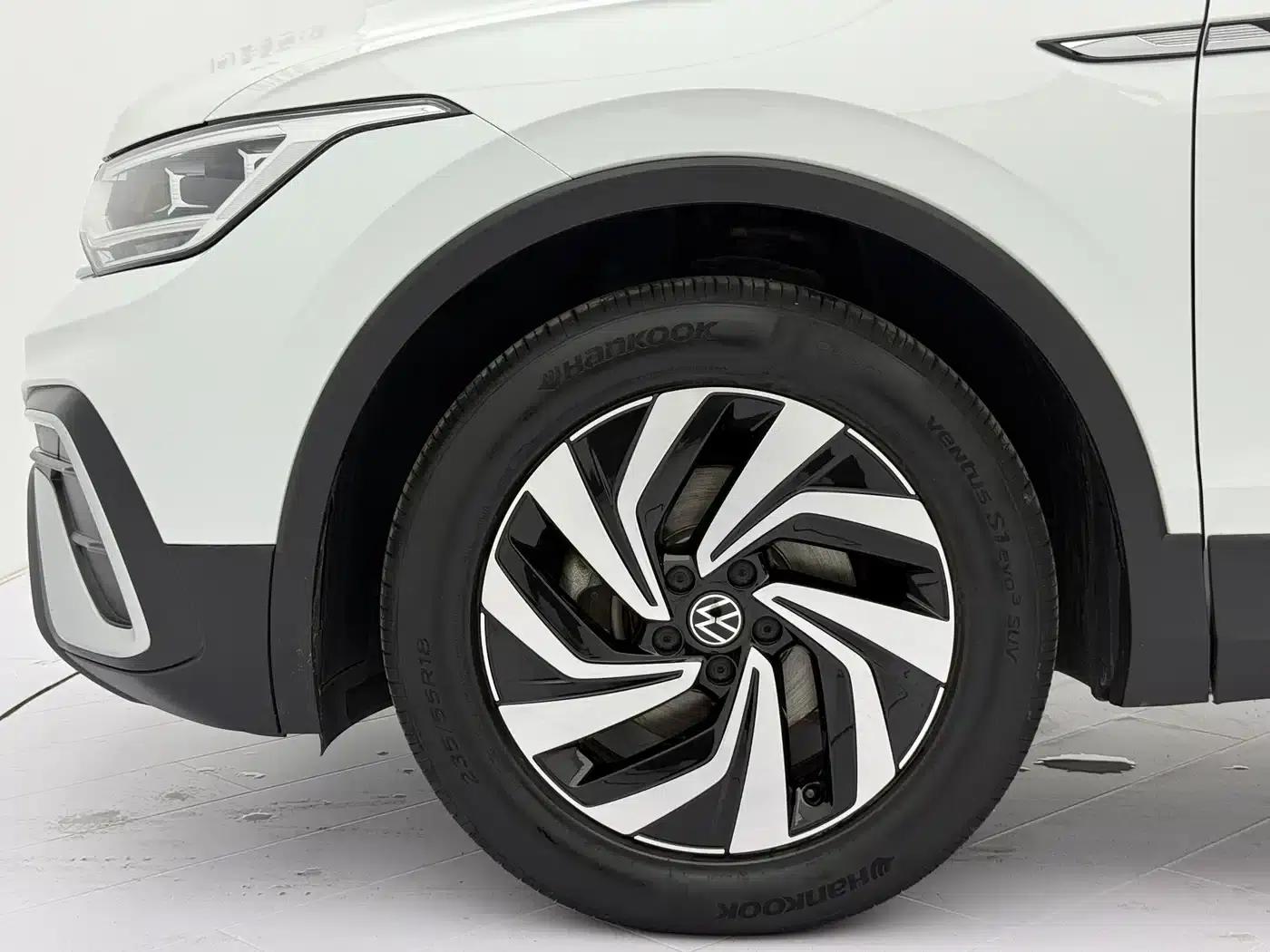 Tiguan L 2023 280TSI Automatic 2WD Trendy Limited Edition — миниатюра 22