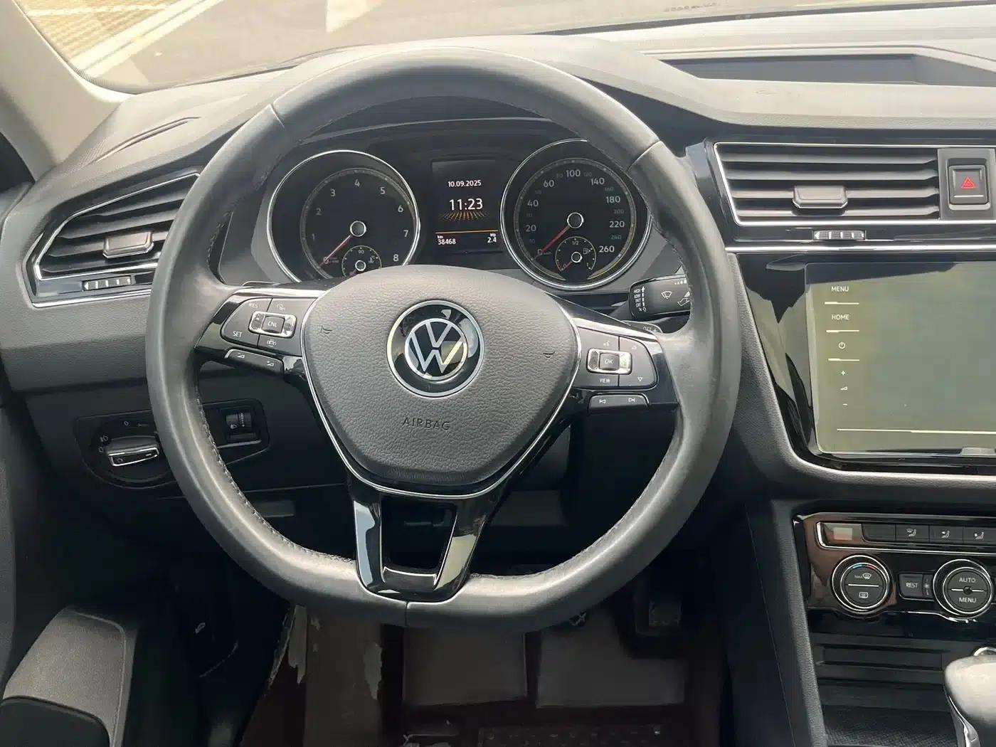 Tiguan L 2021 330TSI Automatic 2WD Smart Edition — миниатюра 16