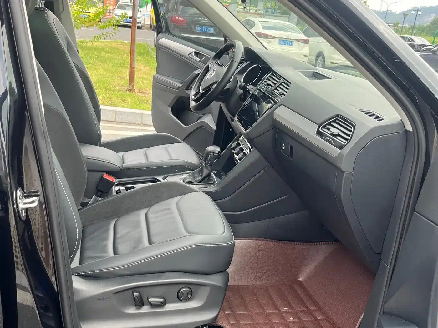 Tiguan L 2021 330TSI Automatic 2WD Smart Edition — миниатюра 8