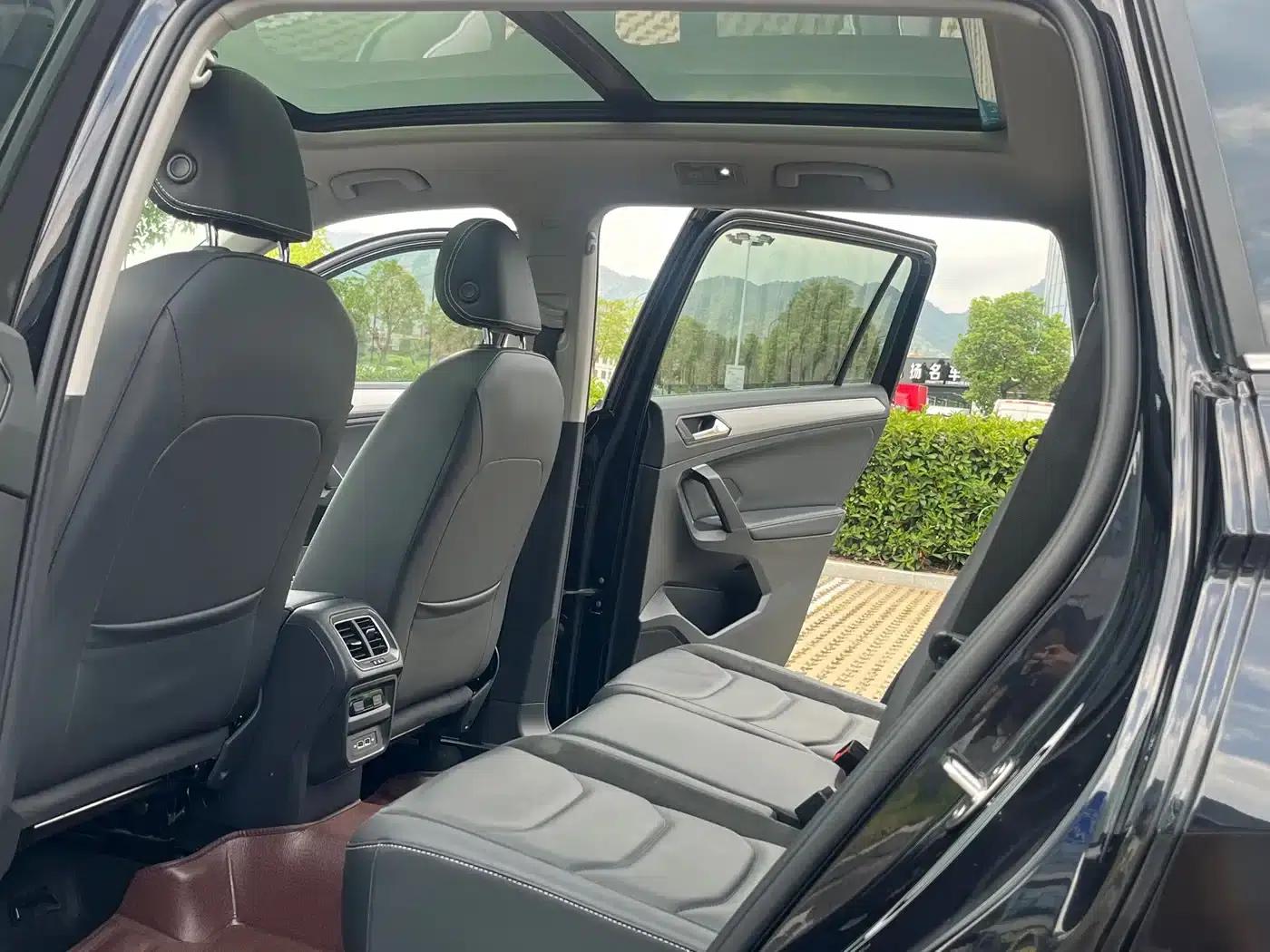 Tiguan L 2021 330TSI Automatic 2WD Smart Edition — миниатюра 9