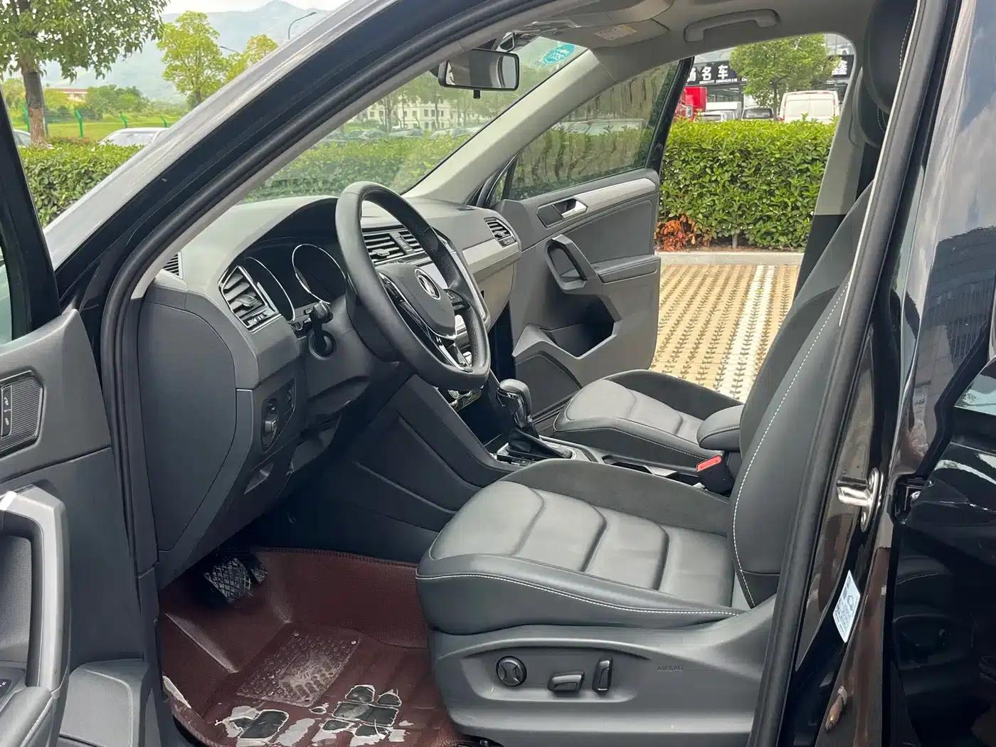 Tiguan L 2021 330TSI Automatic 2WD Smart Edition — миниатюра 10