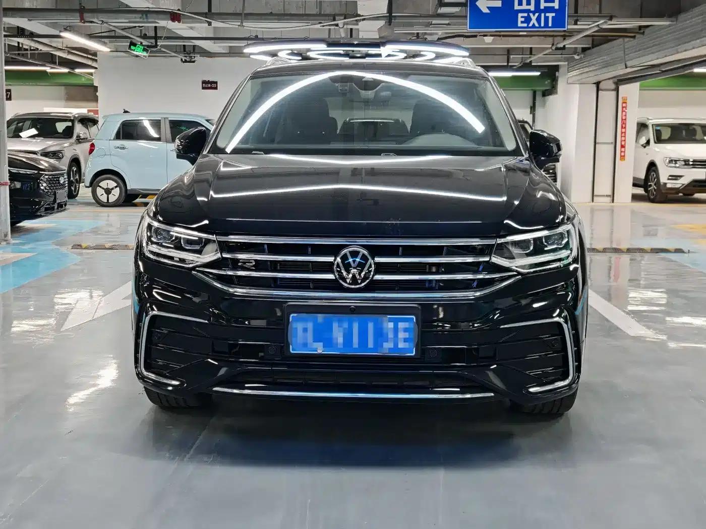 Tiguan L 2023 Facelift 330TSI Automatic 2WD R-Line Premium Edition — миниатюра 2