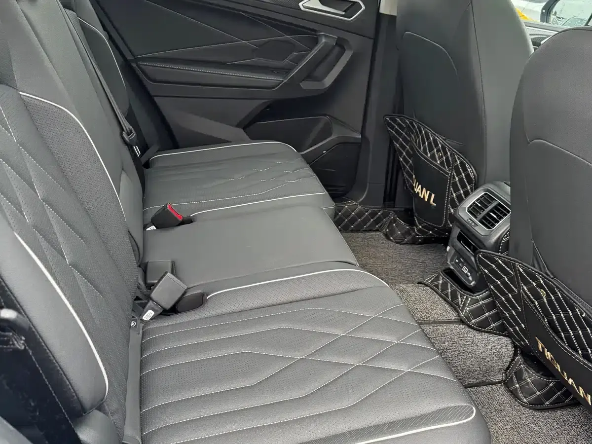 Tiguan L 2022 330TSI Automatic 2WD Comfort Edition — миниатюра 5