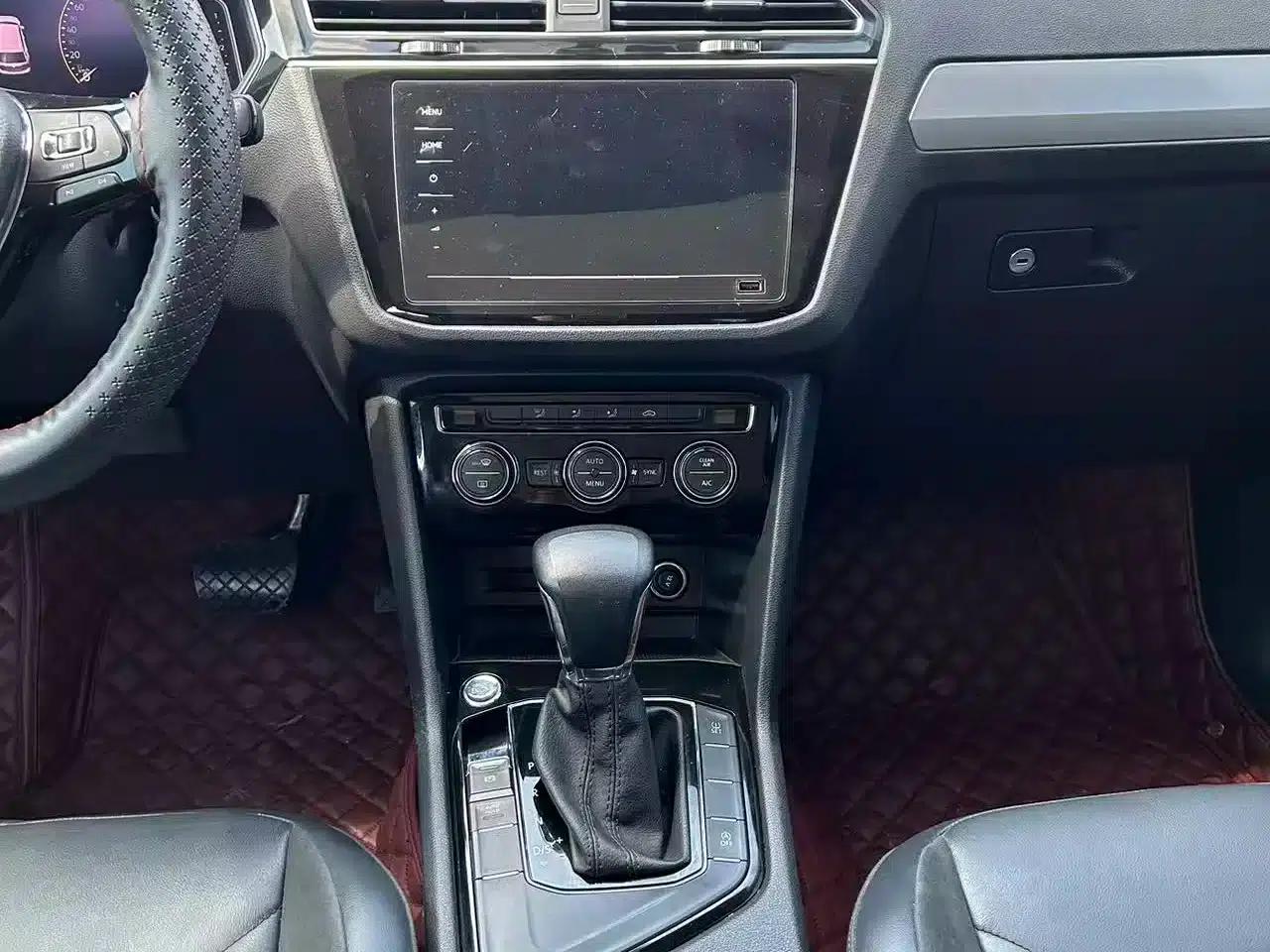 Tiguan L 2021 330TSI Automatic 2WD Smart Edition — миниатюра 12