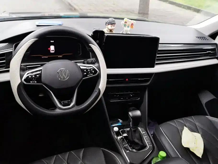 Tiguan L 2022 330TSI Automatic 2WD R-Line Premium Edition — миниатюра 12