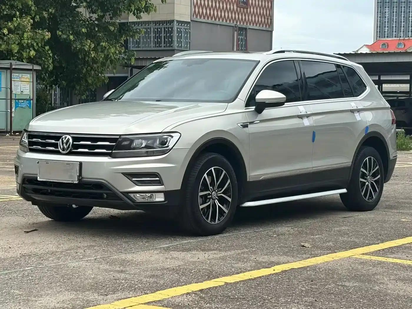 Tiguan L 2018 330TSI Automatic 2WD Luxury Edition — миниатюра 1