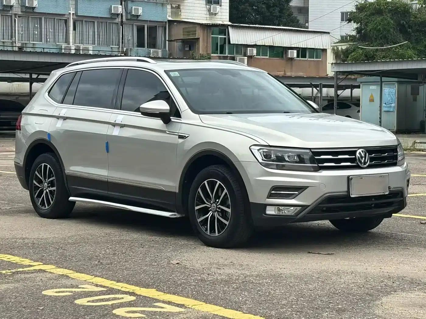 Tiguan L 2018 330TSI Automatic 2WD Luxury Edition — миниатюра 3