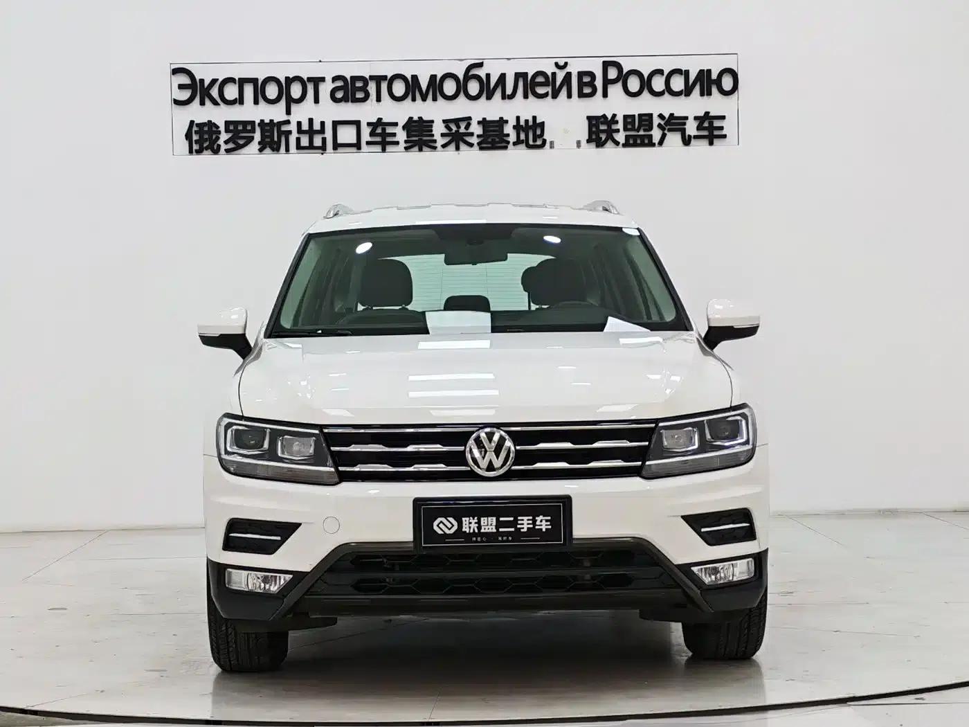 Tiguan L 2017 330TSI Automatic 2WD Comfort Edition — миниатюра 2