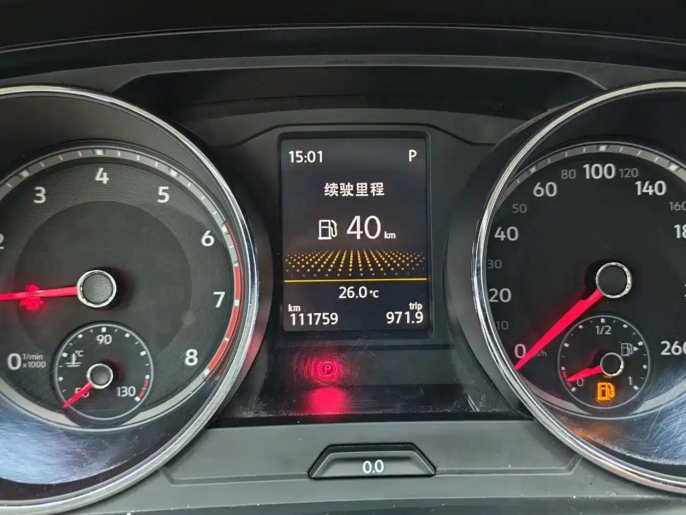 Tiguan L 2017 330TSI Automatic 2WD Comfort Edition — миниатюра 13
