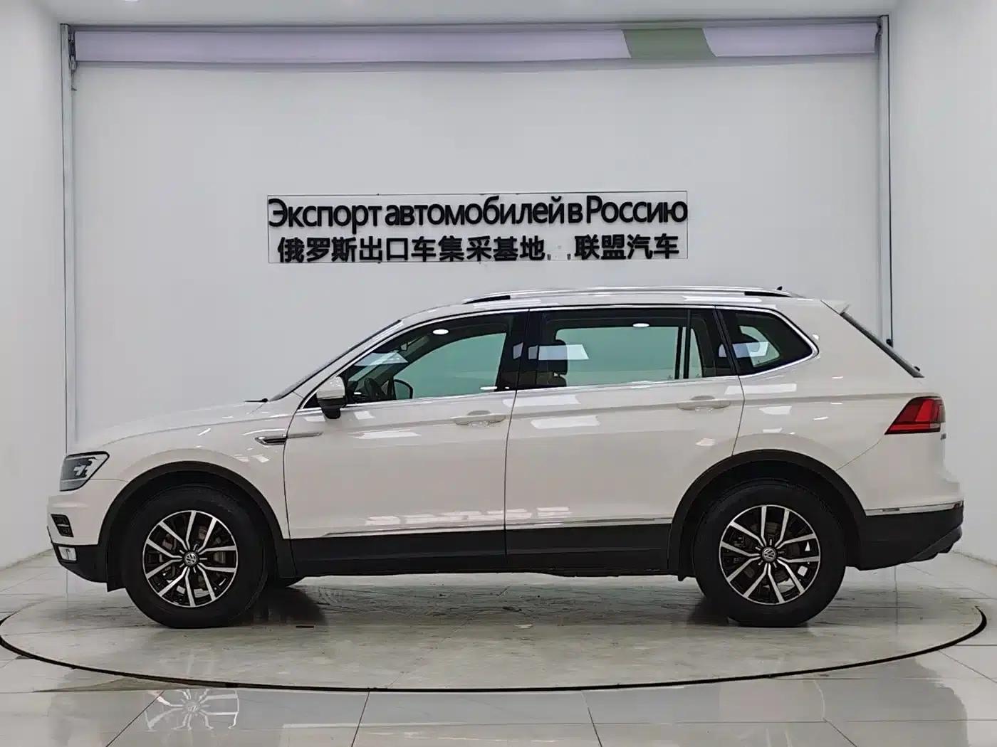 Tiguan L 2017 330TSI Automatic 2WD Comfort Edition — миниатюра 5
